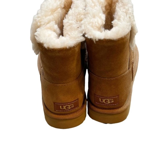 UGG Australia Women's Chestnut Classic Gem Lined Mini Boots Size 6 US - Picture 8 of 11
